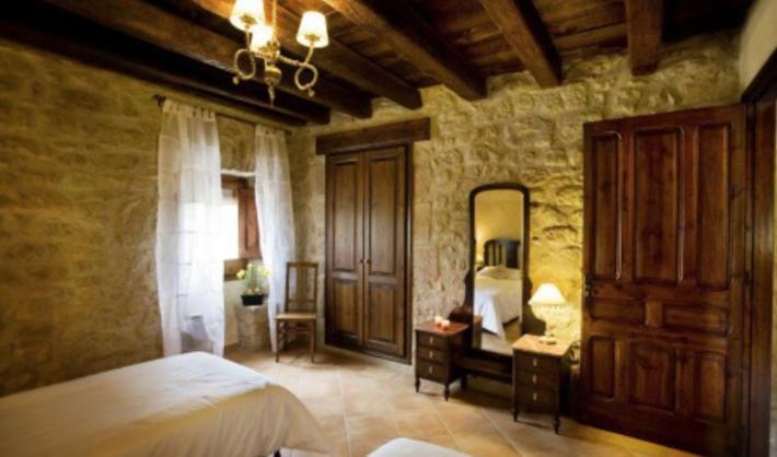 Casa Rural L'Avellana Pinell de Solsones Екстериор снимка
